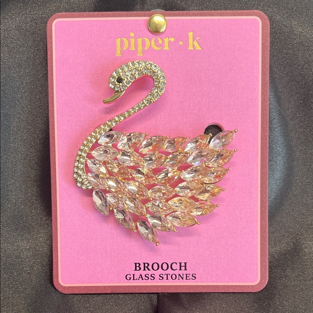 Piper K | Swan Brooch